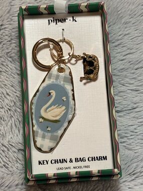 Piper K Swan Oval Keychain and Gold Crown. New in box